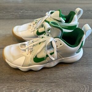 Nike Hyperset White and Apple Green Volleyball Shoes Size 9.5 Women’s